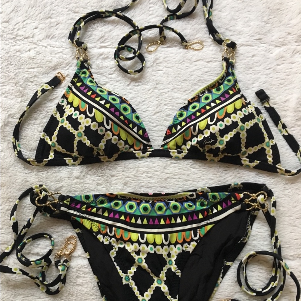 Gorgeous Trink Turk Bikini Set